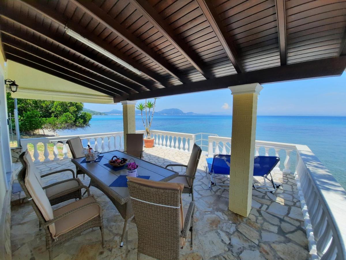 Blue Horizon  Villa Mpoukaris Exterior foto