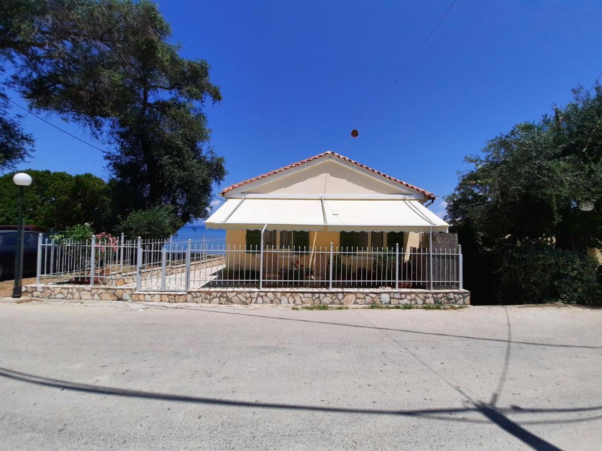 Blue Horizon  Villa Mpoukaris Exterior foto