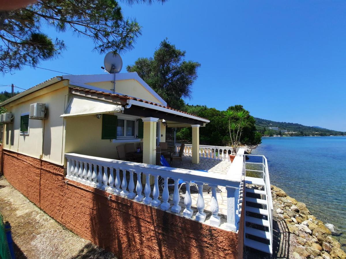 Blue Horizon  Villa Mpoukaris Exterior foto