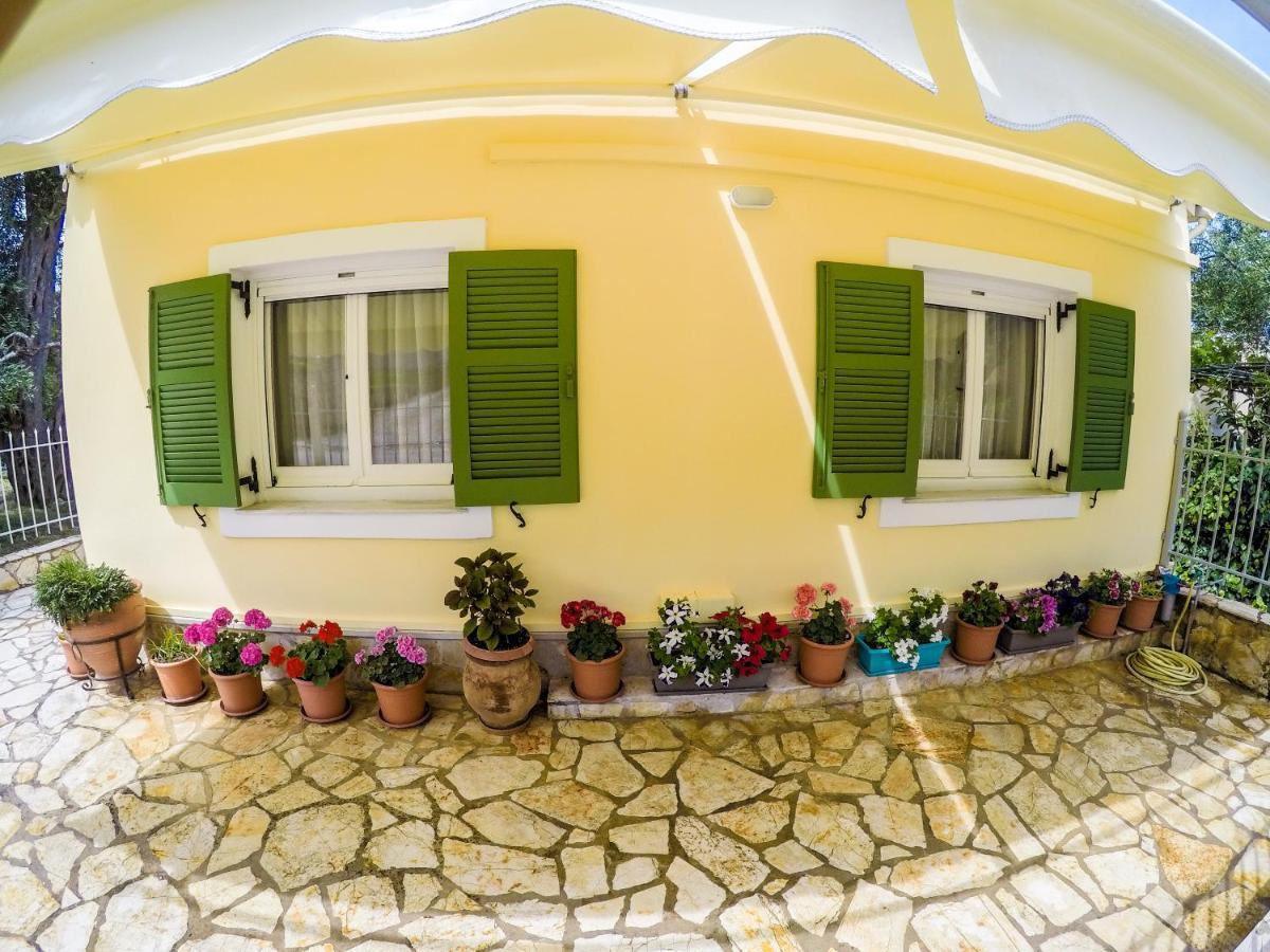 Blue Horizon  Villa Mpoukaris Exterior foto
